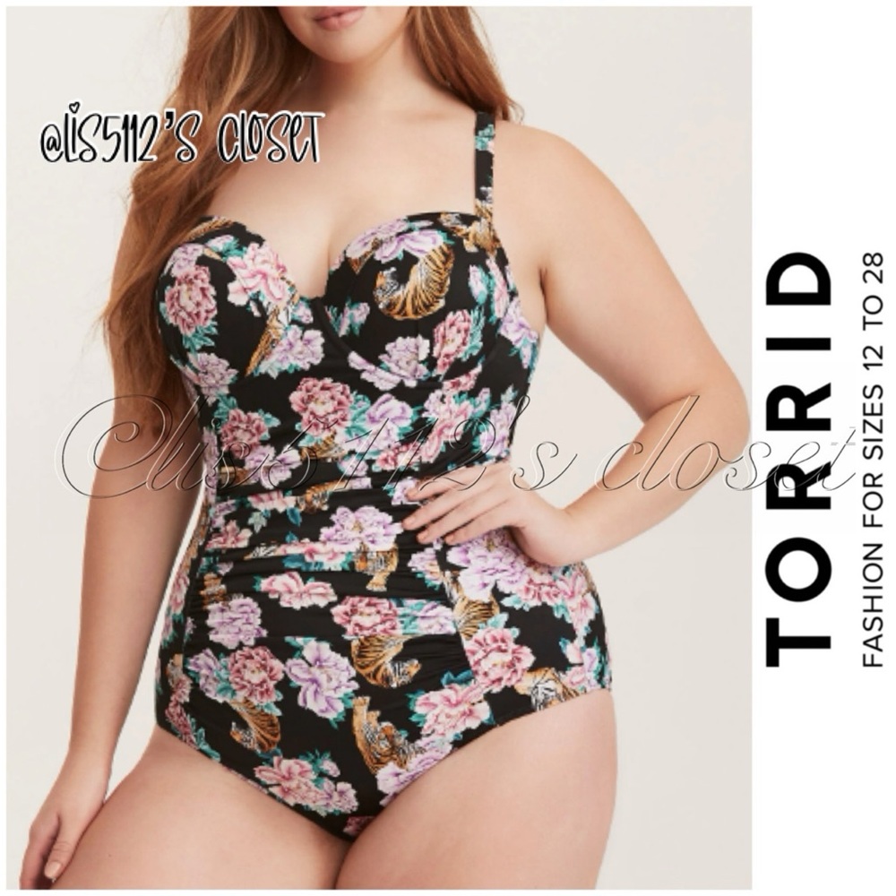 Torrid Black Tiger Floral Strappy Lattice Back Underwire Swimsuit 3X 22 24